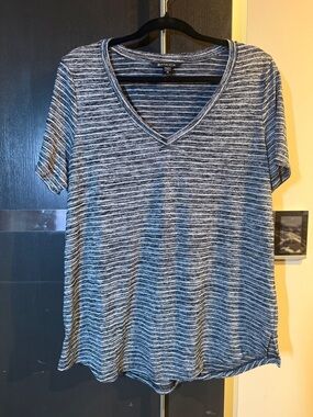 Athleta Women's Navy and White Striped V-Neck Tee